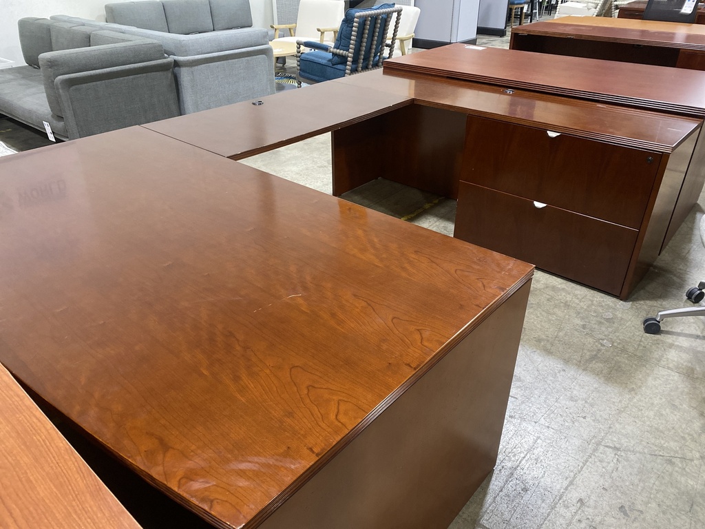 36x72" Bow RH Dbl Ped U Shape Desk