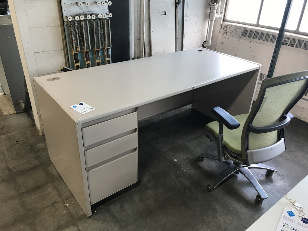 70" Steelcase Desk Single Ped Putty