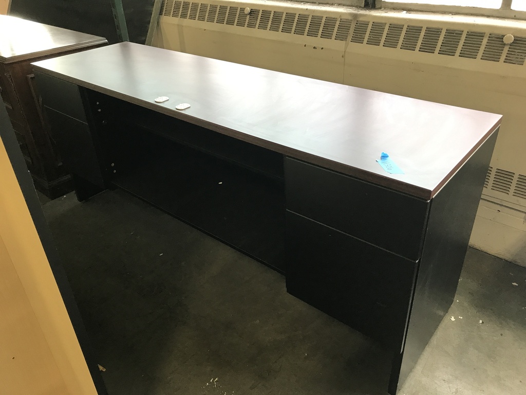 72" Dbl Ped Credenza- Black w/ Mah Top