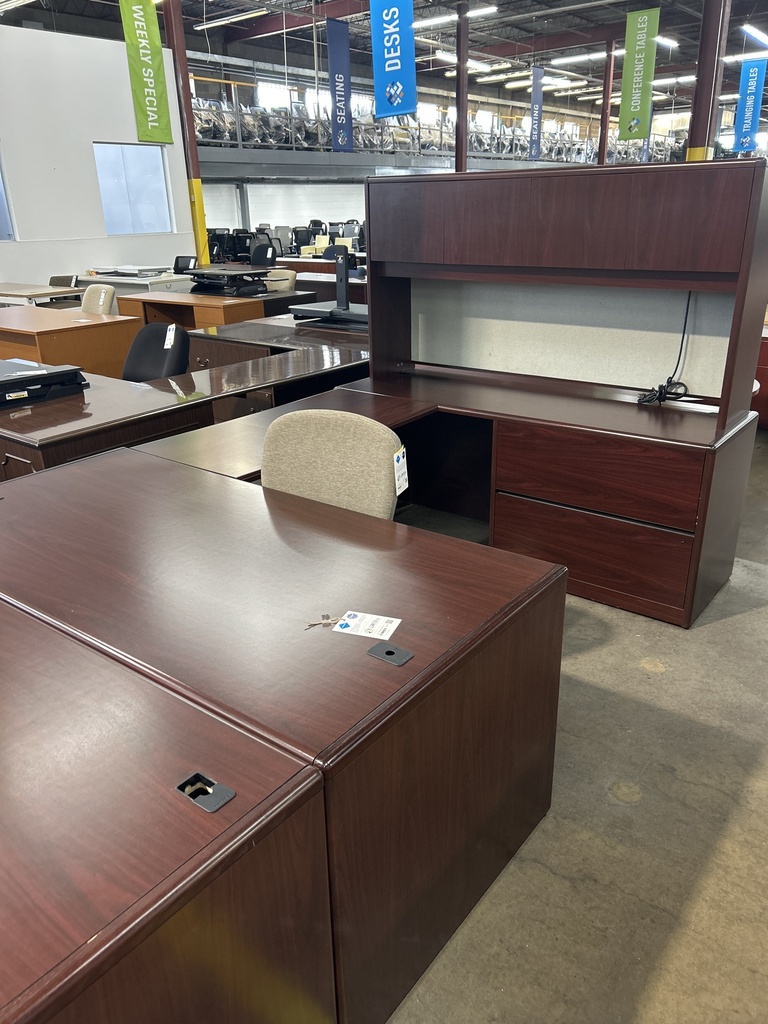 36"x71" Mahogany RH U Group w/ Hutch