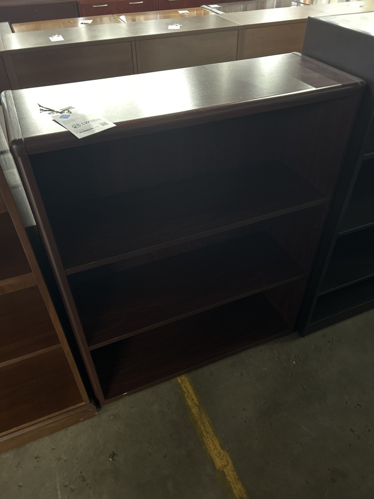 43" Mahogany 3 shelves Bookcase