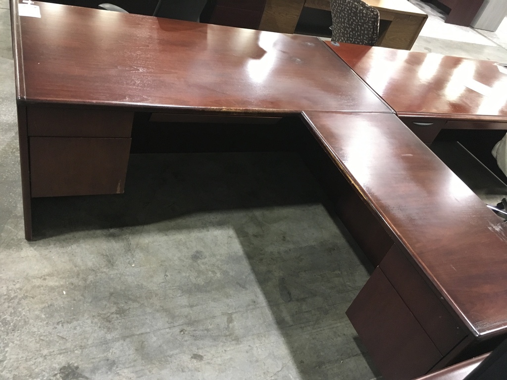 36x72 Hon L Shape Mahogany Desk, Dbl Ped - RH as-is