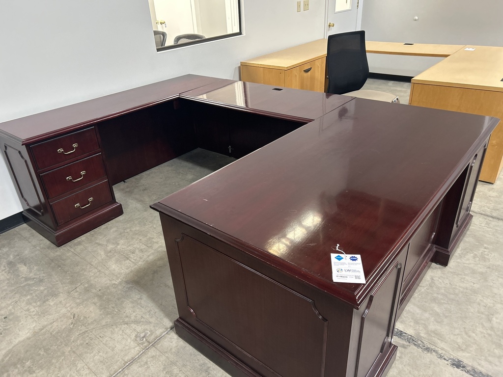 36x72 Traditional U Shape Mahogany Desk, Dbl Ped - LH  