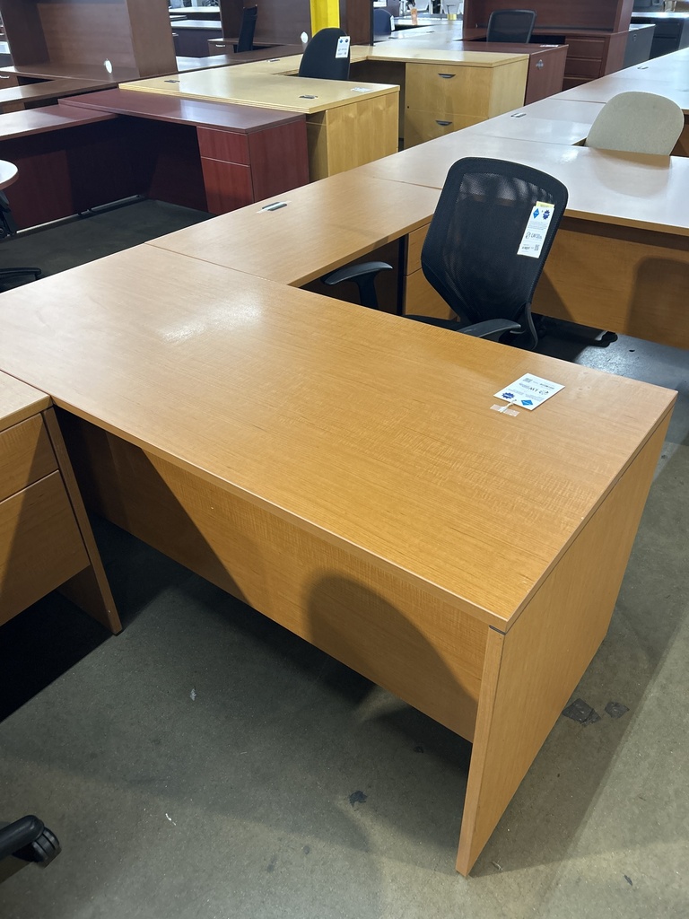 30x66 Honey RH L-Desk