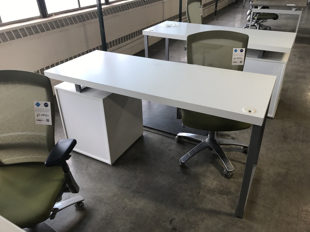 IKEA Desk 60in Single Ped RH