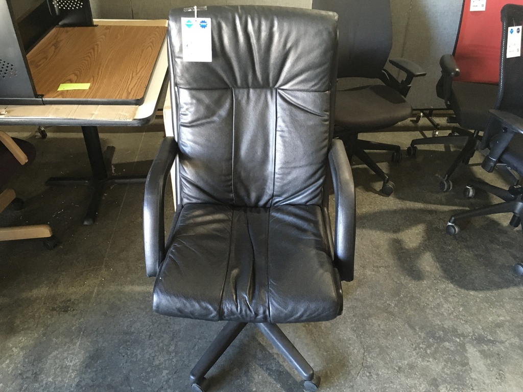 Black Vinyl Task Chair