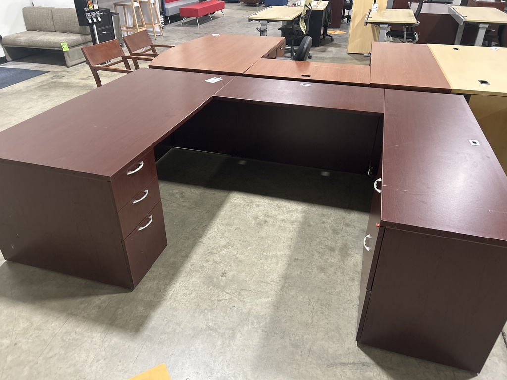 36x72 RH U Shape w/Lat Storage and Hutch - Mahogany 