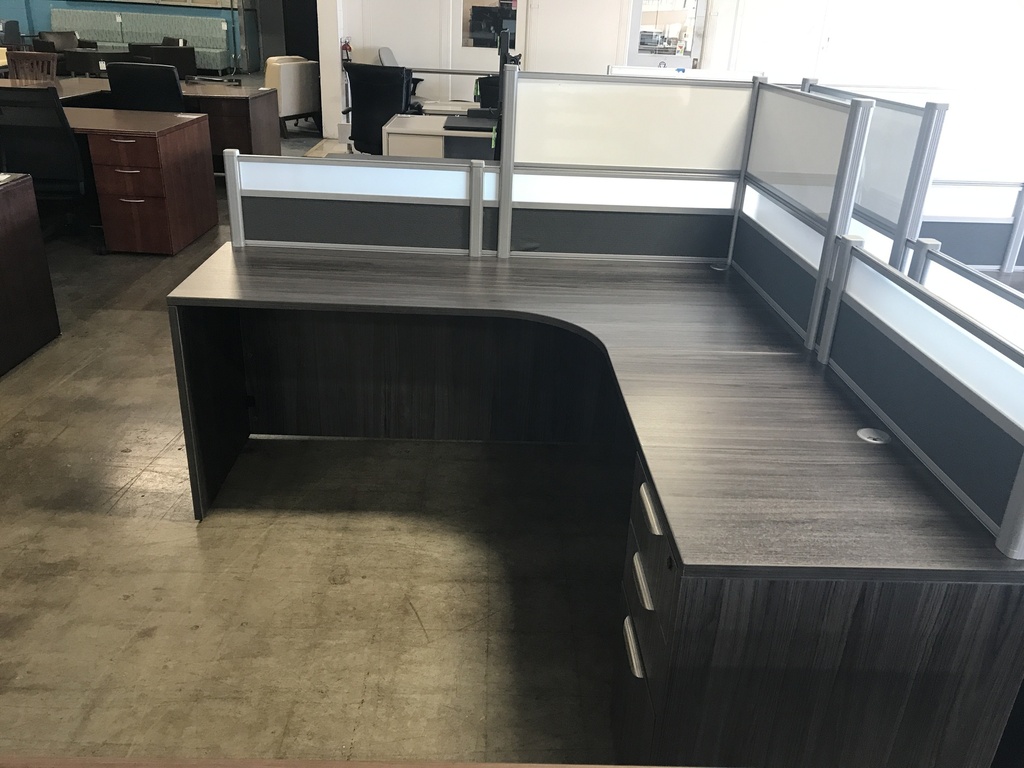 Grey Sgl ped 72"x72" RH L Desk w/ full border