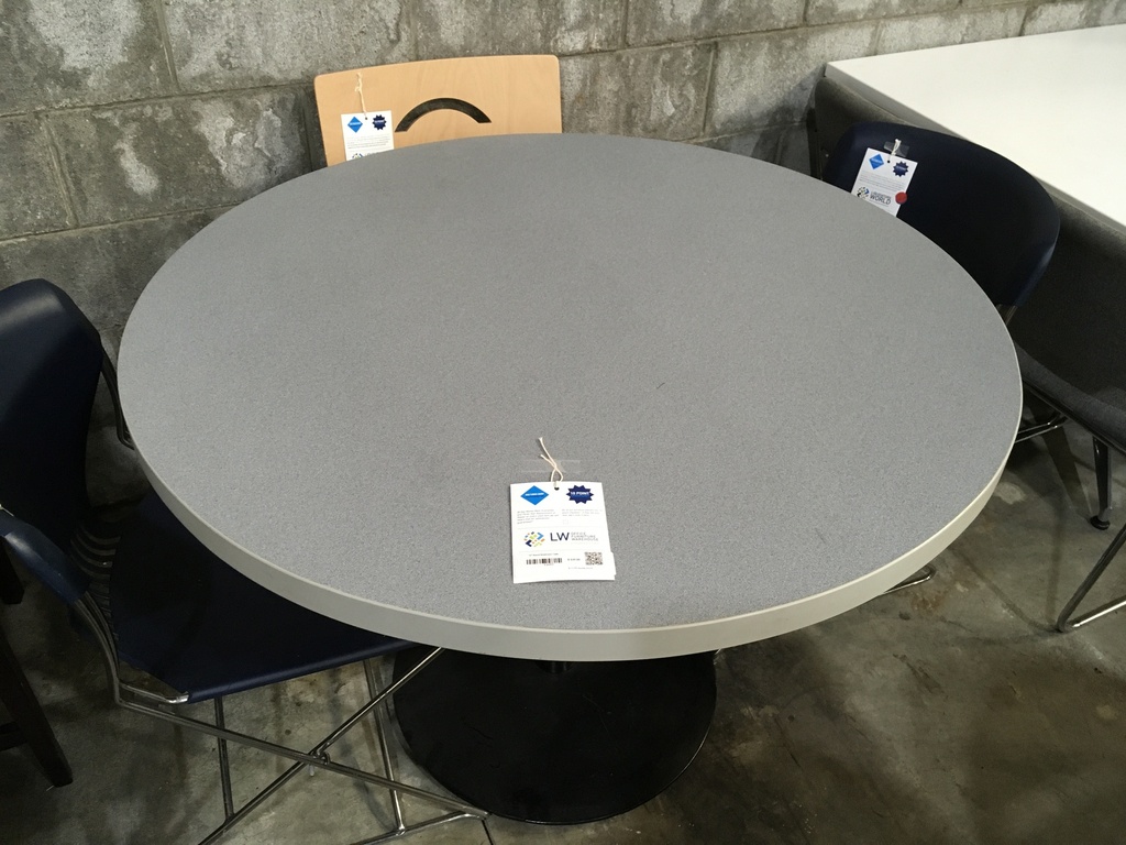 42" Round Breakroom Table