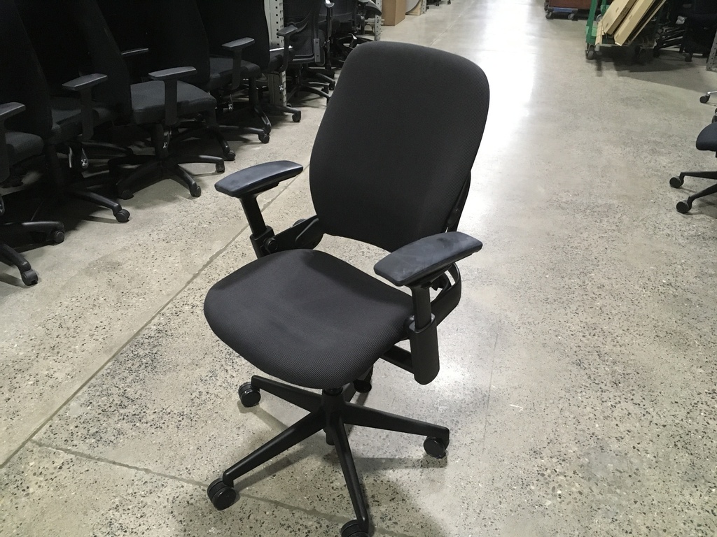 Steelcase Leap Chair V2 Charcoal