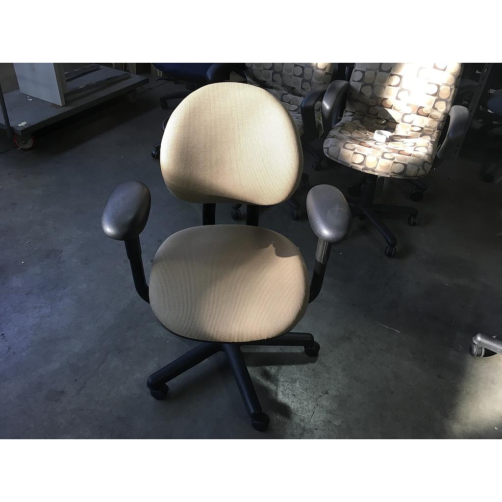 Steelcase Criterion Beige