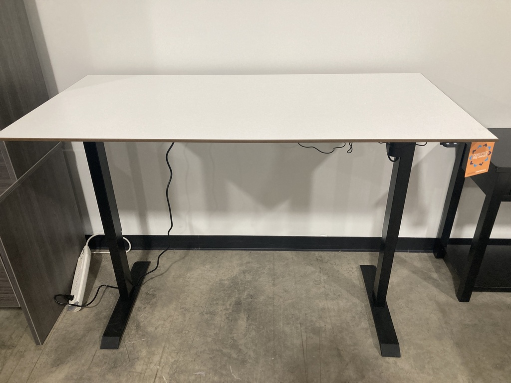 Euroline 30X72 Wh/MO Sit Stand Desk ***closeout*** cvg