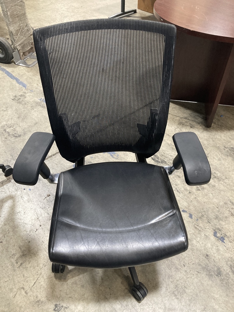 Global G20 Task Chair - Vinyl Seat/Mesh Back