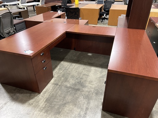 JSI - 72" U Shape RH Cherry DBL Ped Desk