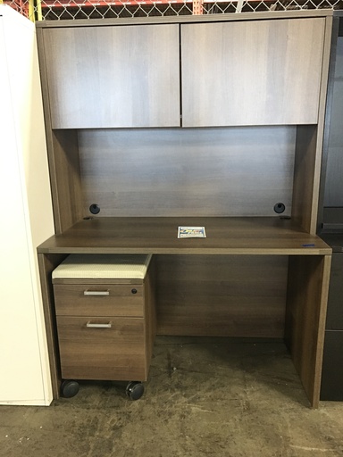 Cherry man 24 x 48" desk w hutch / mobile ped