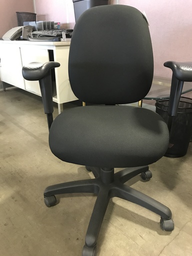 Pronto Petite Chair