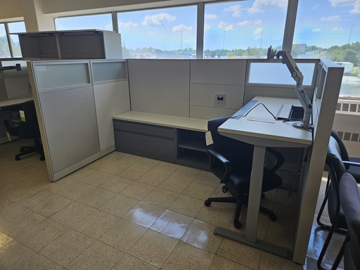 5x8.5 Steelcase Answer Workstation