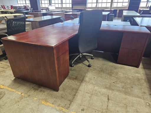 36x71 OFS Mahogany L Shape Desk - LH 