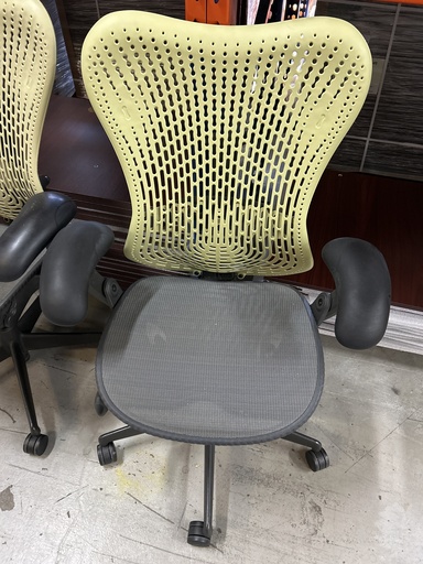 Herman Miller Mirra - Lime Back