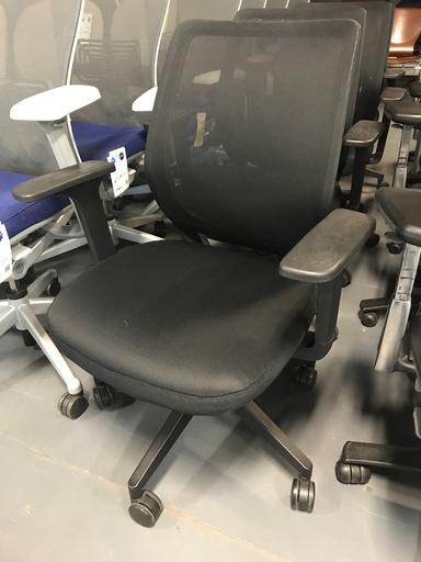 Essentials Task Chair