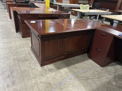 36x72 Traditional Desk and Credenza - Mahogany