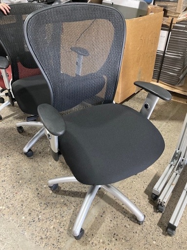 Strata Mesh Back 9to5 Task Chair Black