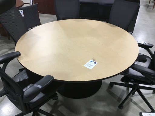 60" Round Tables (blonde)