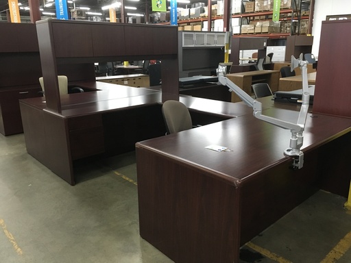 LH Mahogany U-Group W/Hutch